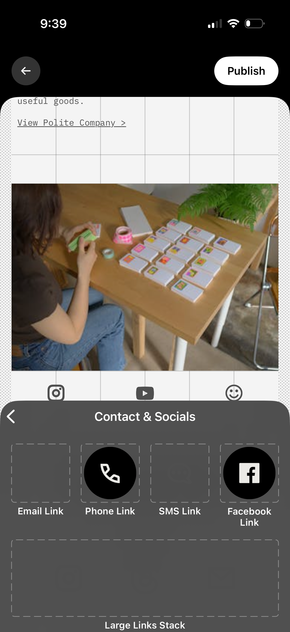 universe add social link